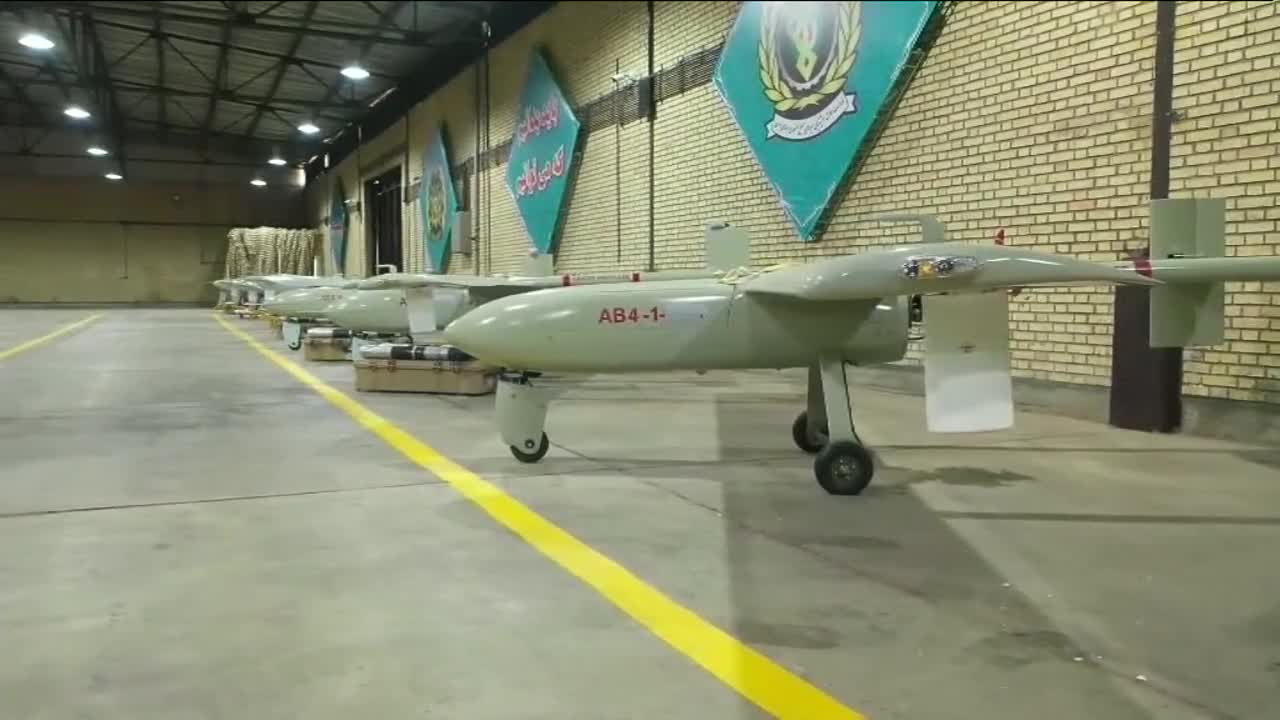 وزارة الدفاع الايرانية تتسلم 200 طائرة مسيرة - المسيرات الايرانية - الجيش الايراني (12)